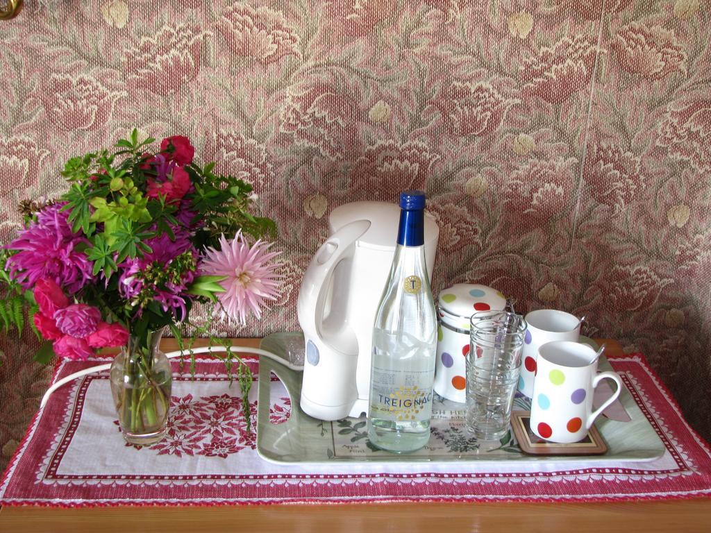 Chambre D'Hotes Des Monedieres Bed & Breakfast Treignac Eksteriør bilde