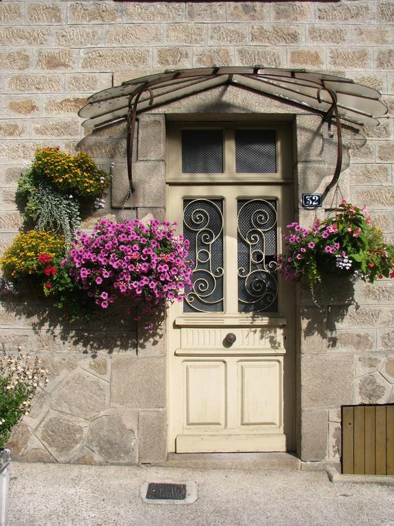 Chambre D'Hotes Des Monedieres Bed & Breakfast Treignac Eksteriør bilde